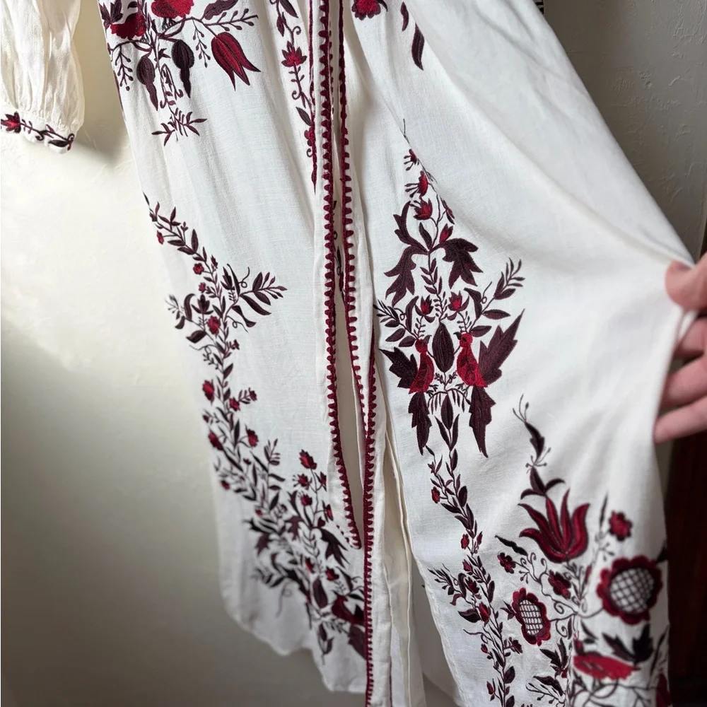 Sundance White Burgundy Embroidered Maxi Dress Tie Waist Boho Cottagecore XL - Picture 10 of 16